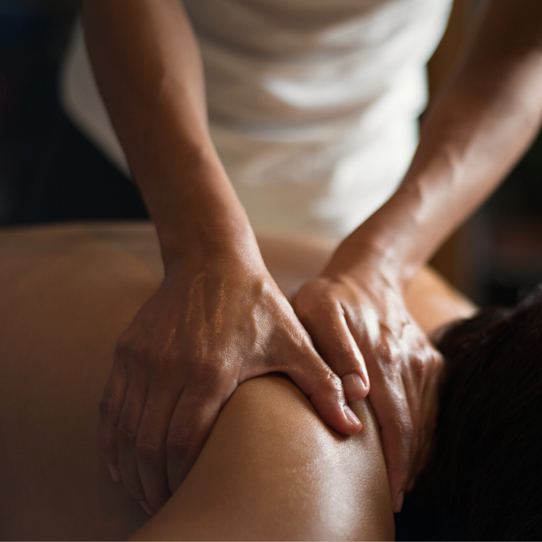 ARUN_SAWAT_Thai_masszazs_Veresegyhaz_Hat